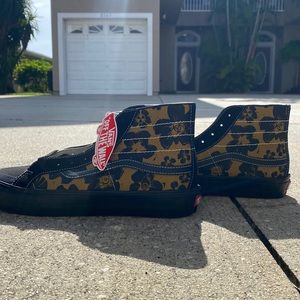 VANS Mens Size 11 Dark Aloha High Too Sneakers BRAND NEW WITH TAGS AND BOX